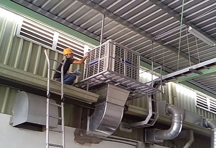 Quạt H&uacute;t C&ocirc;ng nghiệp th&ocirc;ng gi&oacute; Vinh Nghệ An